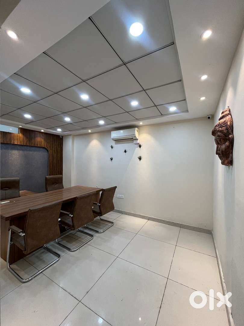 920 SQ FT SHOWROOM FOR SALE — photo 7