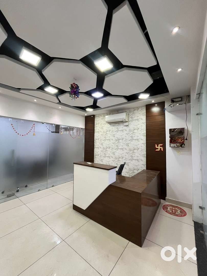 920 SQ FT SHOWROOM FOR SALE — photo 11