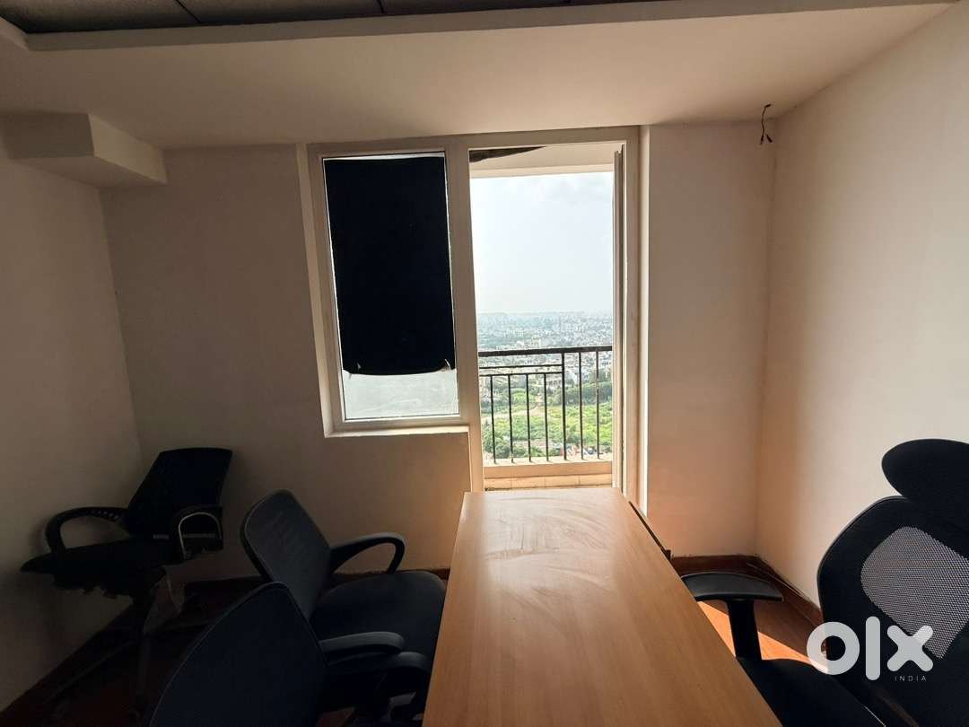 Fully Furnished 650 Sq Ft Office For Rent in CCC — photo 2