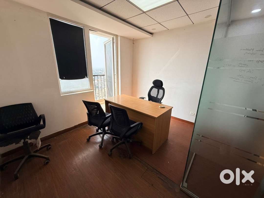 Fully Furnished 650 Sq Ft Office For Rent in CCC — photo 3